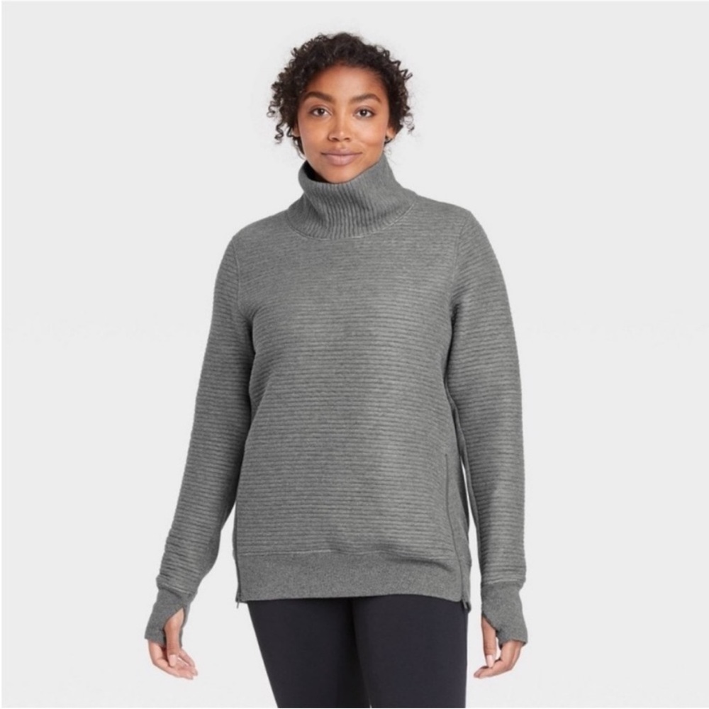 All In Motion Women’s Grey Pullover Size Small